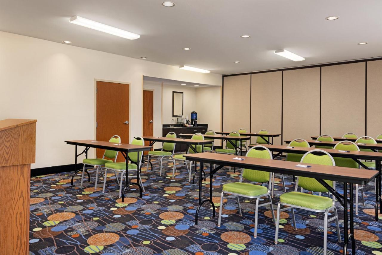 Holiday Inn Express Hotel & Suites Edmond By Ihg Εξωτερικό φωτογραφία