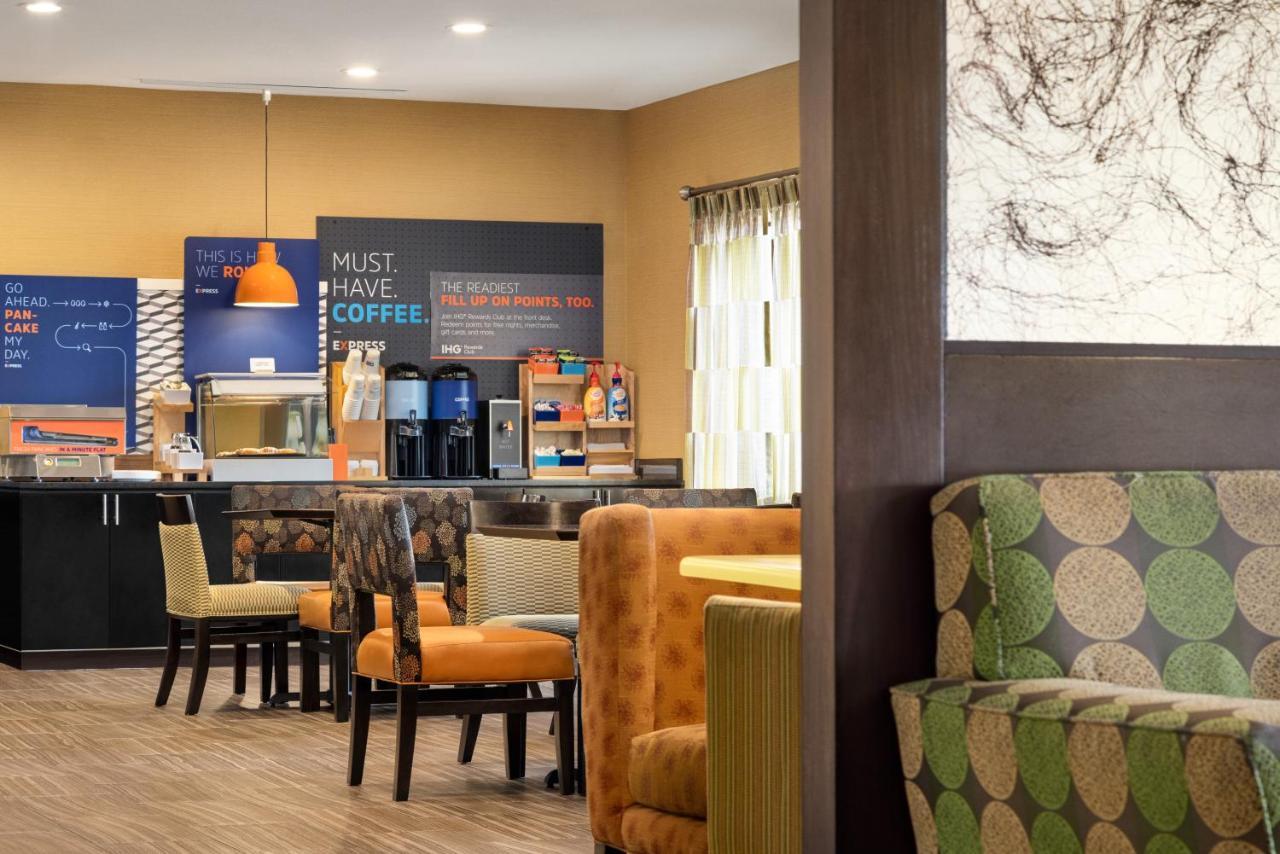 Holiday Inn Express Hotel & Suites Edmond By Ihg Εξωτερικό φωτογραφία