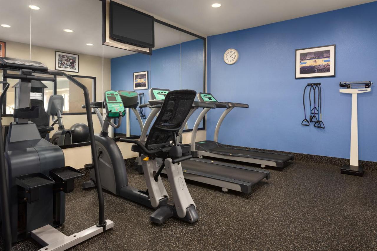Holiday Inn Express Hotel & Suites Edmond By Ihg Εξωτερικό φωτογραφία